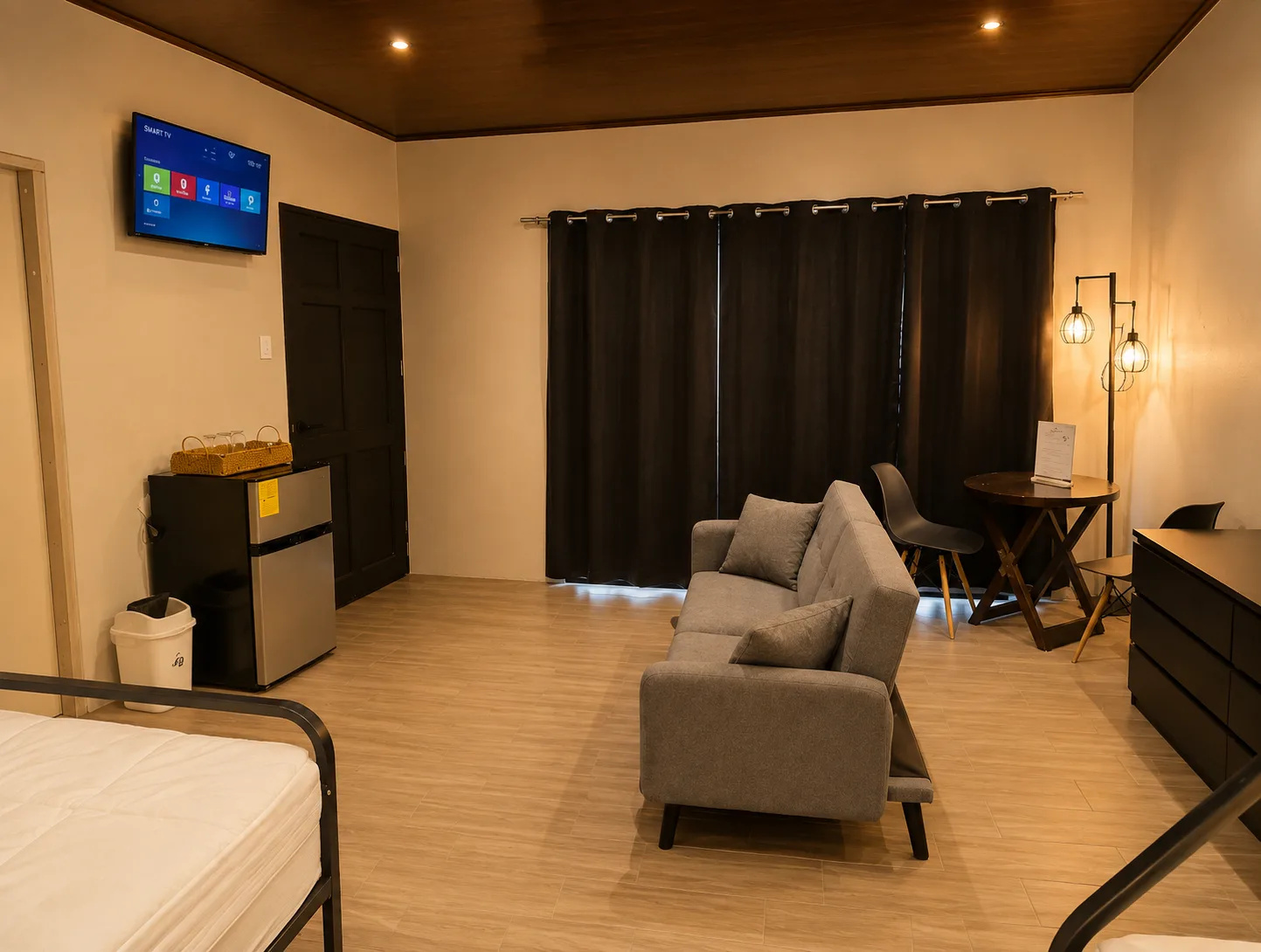Vista amplia del interior de Contempo Loft